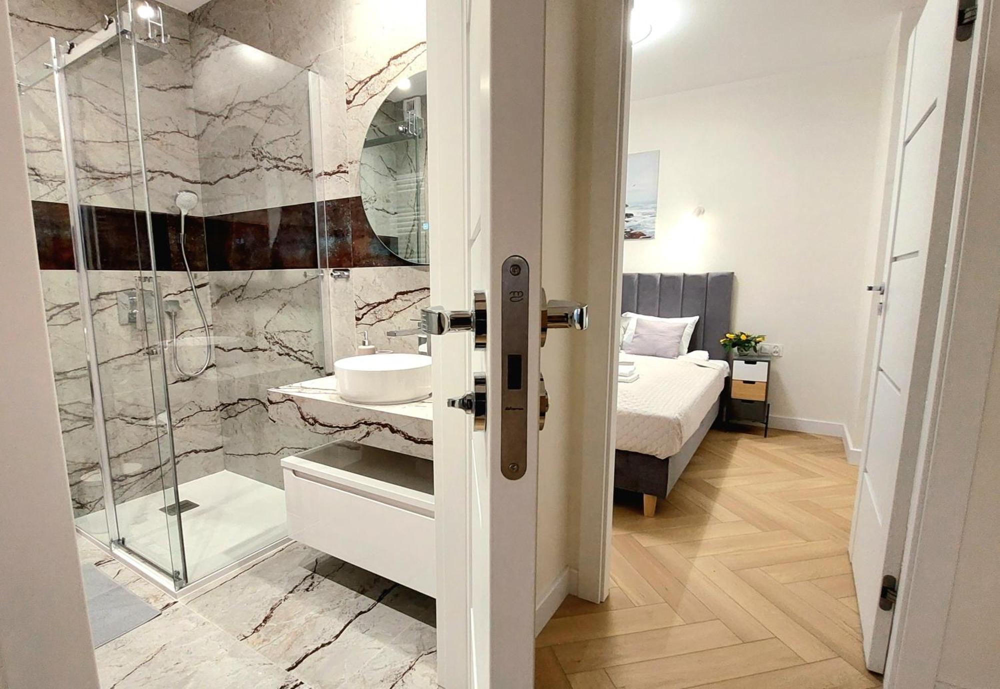 Apartment Golden Beach By Triapart Gdansk Bagian luar foto